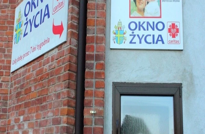 Dzieci w oknie życia: policja odnalazła matkę