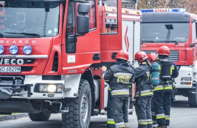 {Samorząd województwa warmińsko-mazurskiego dofinansuje służby mundurowe.}